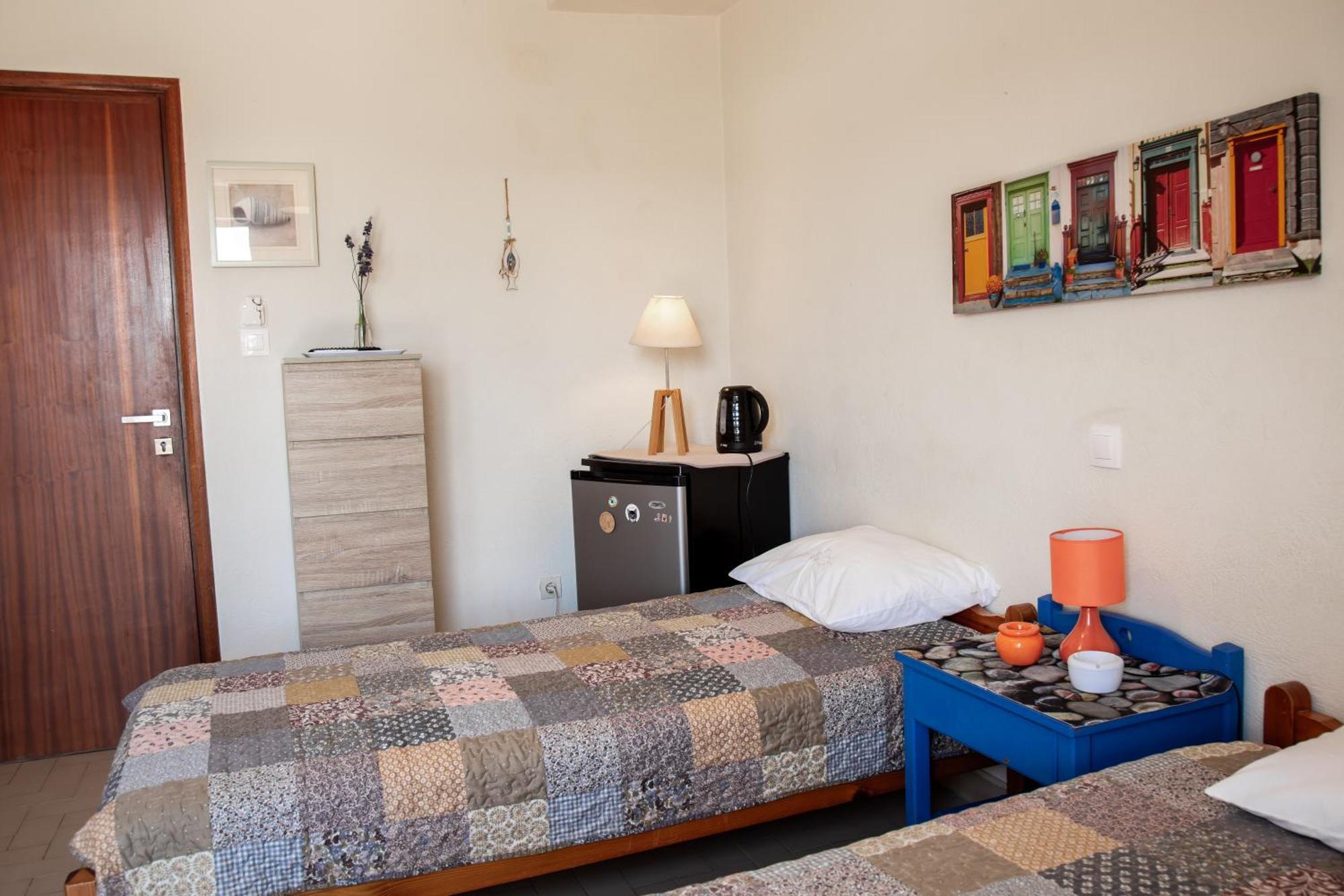 Nefeli Rooms Agia Marina  Ngoại thất bức ảnh