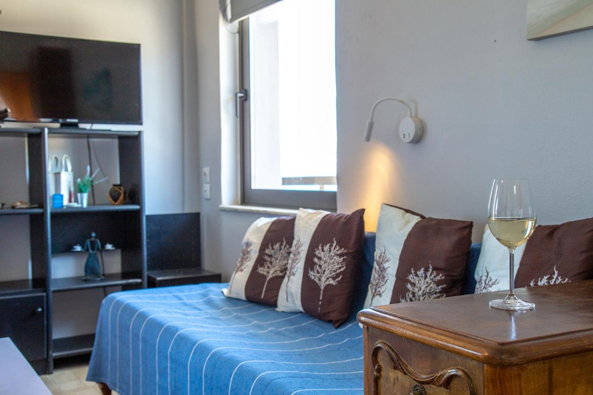Nefeli Rooms Agia Marina  Ngoại thất bức ảnh