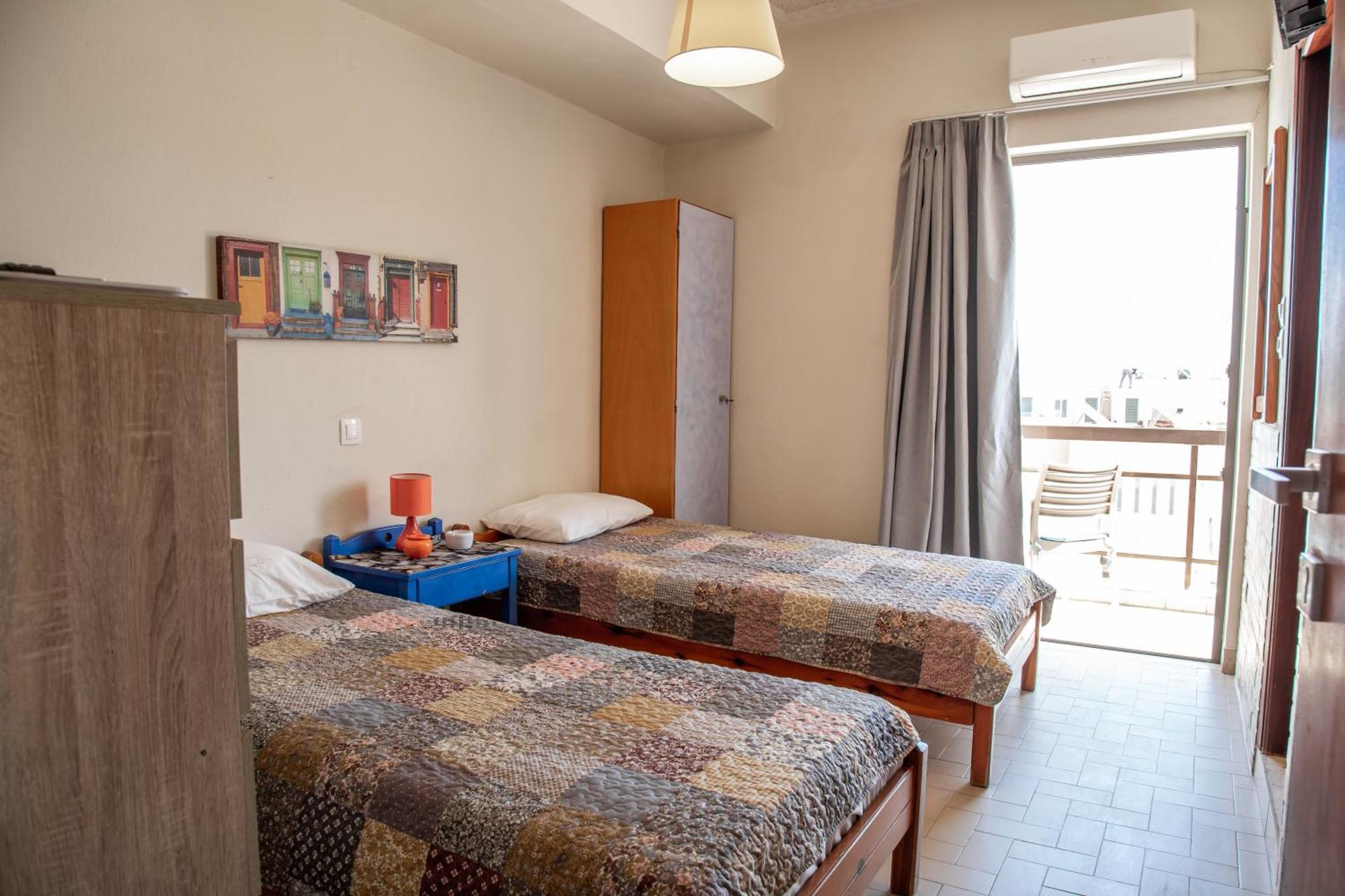 Nefeli Rooms Agia Marina  Ngoại thất bức ảnh