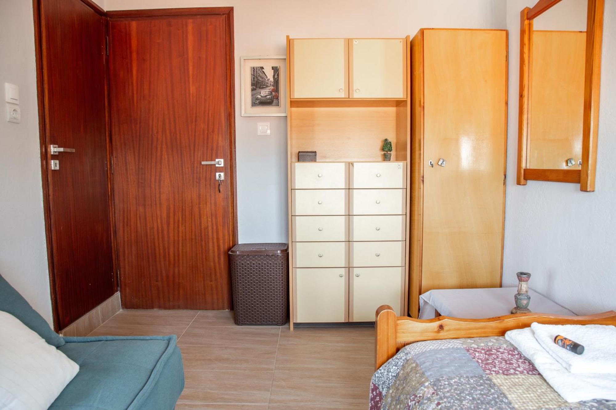 Nefeli Rooms Agia Marina  Ngoại thất bức ảnh