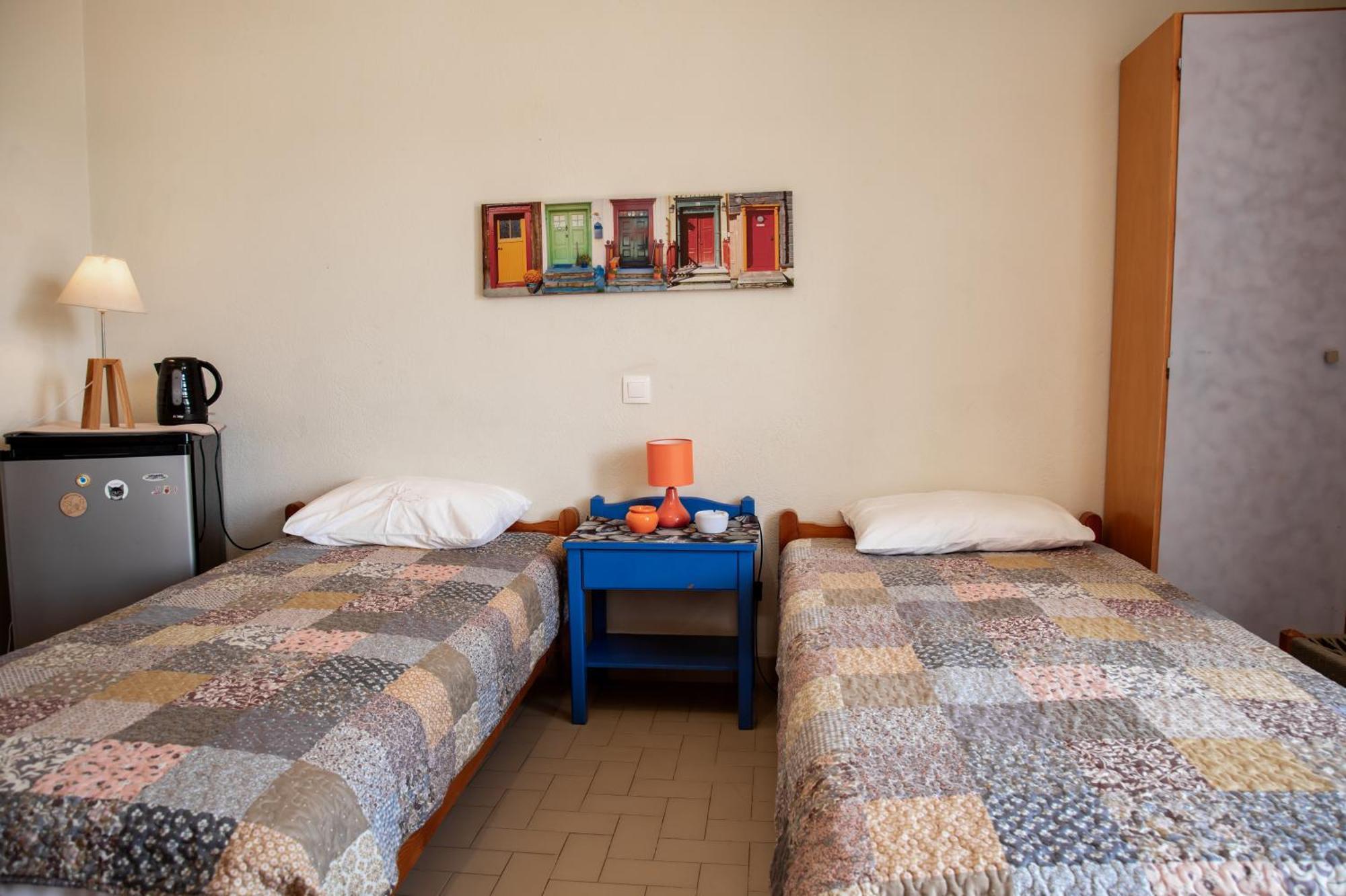 Nefeli Rooms Agia Marina  Ngoại thất bức ảnh